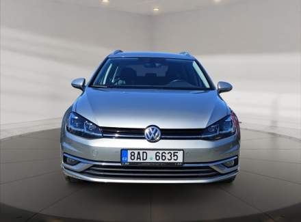 Volkswagen - Golf