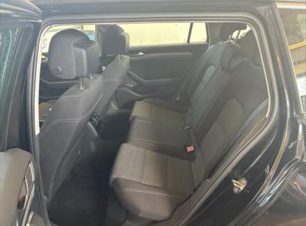Volkswagen - Passat