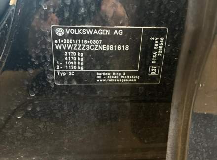 Volkswagen - Passat