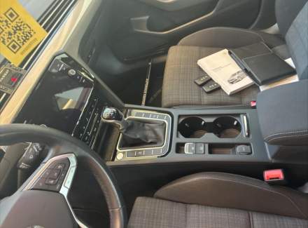 Volkswagen - Passat