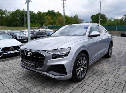 Audi - Q8