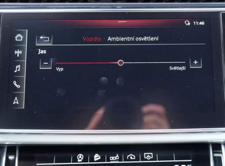 Audi - Q8