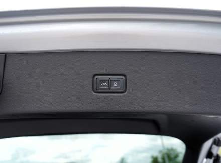 Audi - Q8