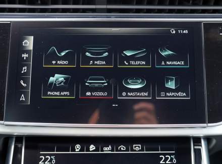Audi - Q8