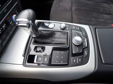 Audi - A6