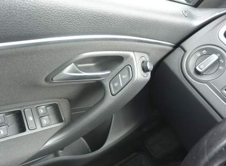 Volkswagen - Polo