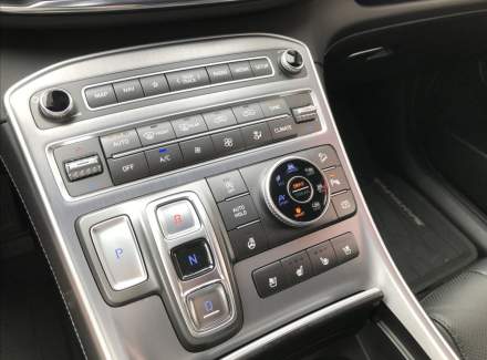 Hyundai - Santa FE