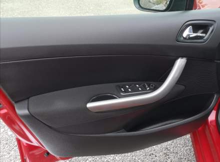 Peugeot - 308