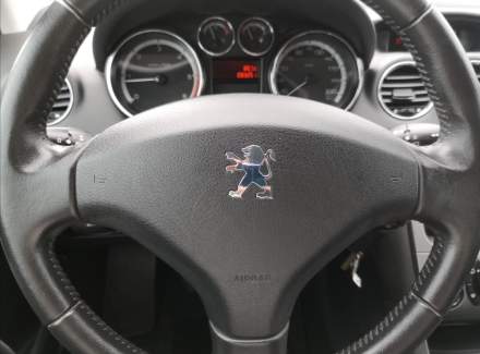 Peugeot - 308