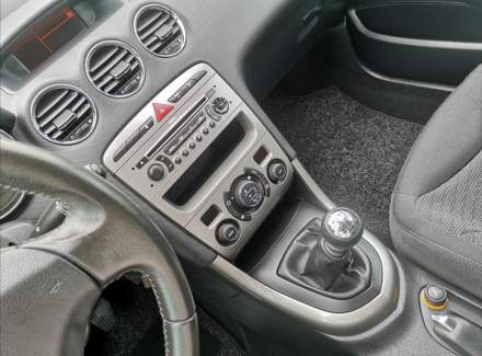 Peugeot - 308