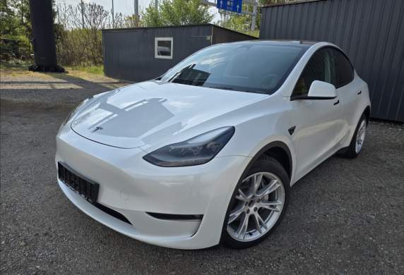 Tesla - Model Y