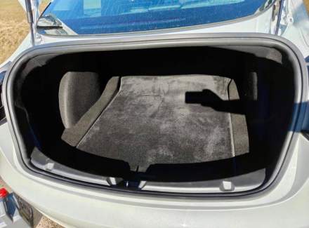 Tesla - Model 3