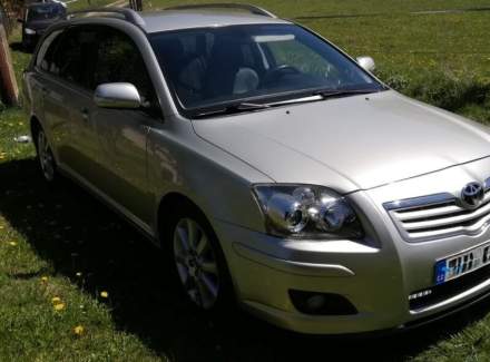 Toyota - Avensis
