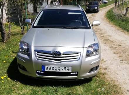 Toyota - Avensis