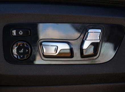 BMW - X7