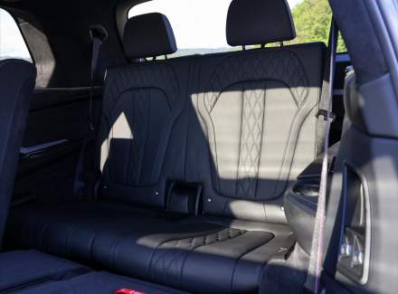 BMW - X7