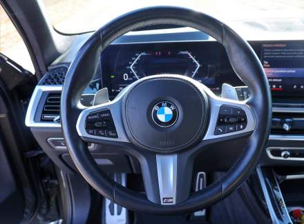 BMW - X7