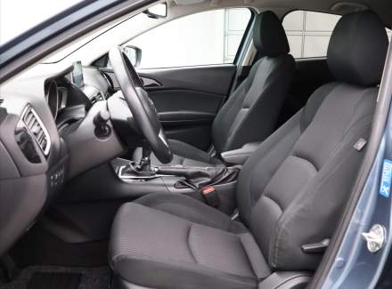 Mazda - 3
