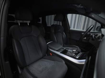 Audi - Q7