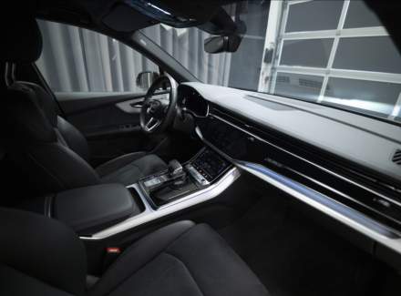 Audi - Q7