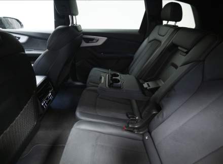 Audi - Q7