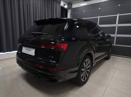 Audi - Q7