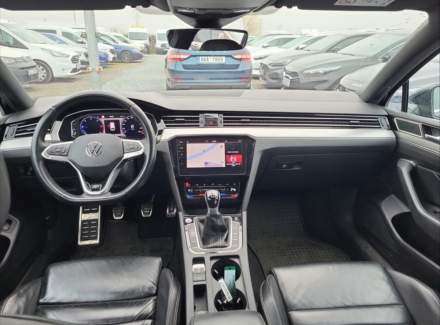 Volkswagen - Passat