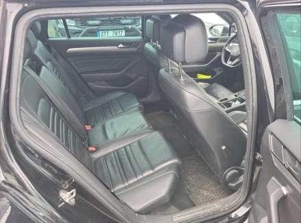 Volkswagen - Passat