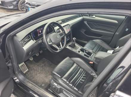 Volkswagen - Passat