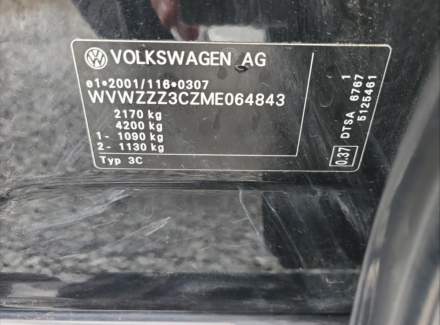 Volkswagen - Passat