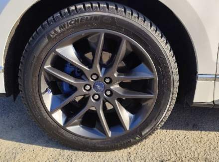 Ford - Edge