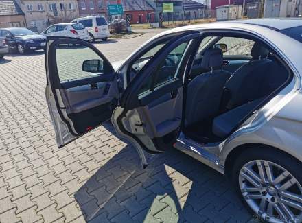 Mercedes-Benz - C-class