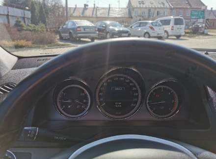 Mercedes-Benz - C-class