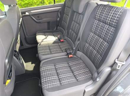 Volkswagen - Touran