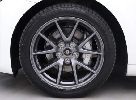 Tesla - Model 3