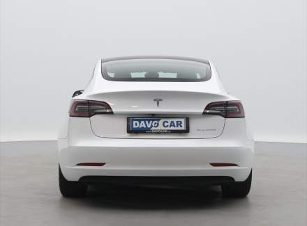 Tesla - Model 3