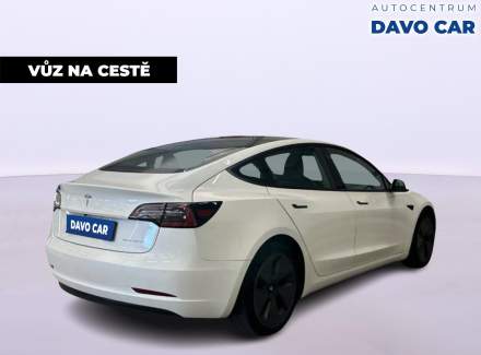 Tesla - Model 3