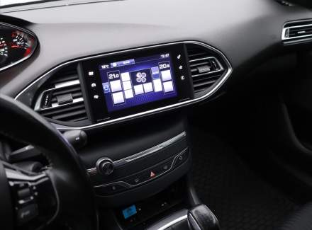 Peugeot - 308