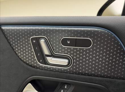 Mercedes-Benz - EQB