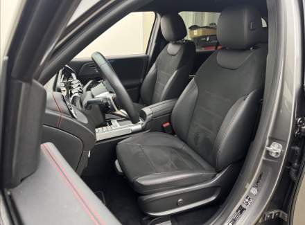Mercedes-Benz - EQB