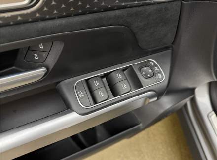 Mercedes-Benz - EQB