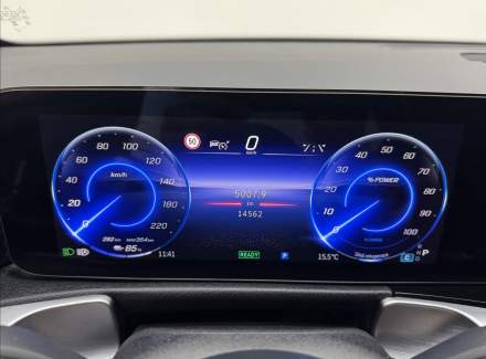 Mercedes-Benz - EQB