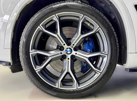 BMW - X5