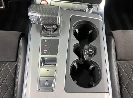 Audi - S6