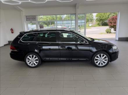 Volkswagen - Golf