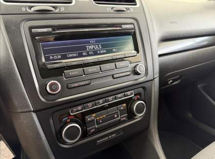 Volkswagen - Golf