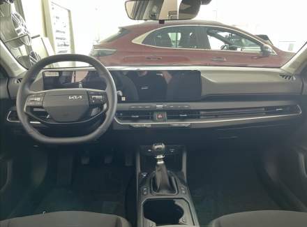 Kia - K4
