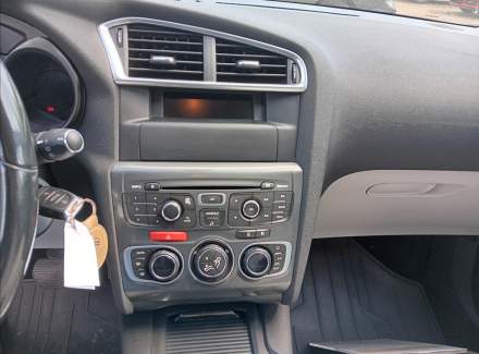 Citroën - C4