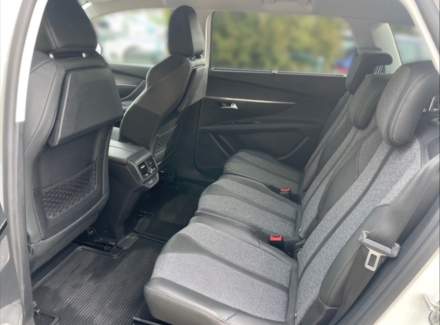 Peugeot - 5008