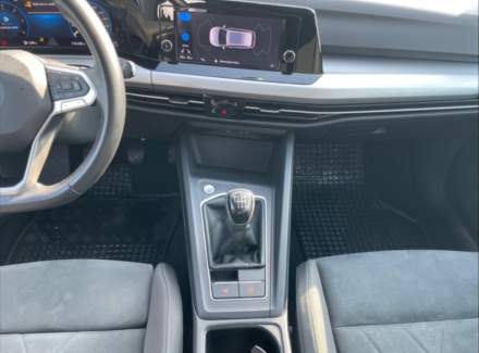 Volkswagen - Golf